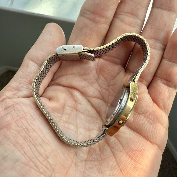 Vintage Texas Instruments Chronograph Alarm Watch Gold Tone Stainless Steel - Picture 3 of 8